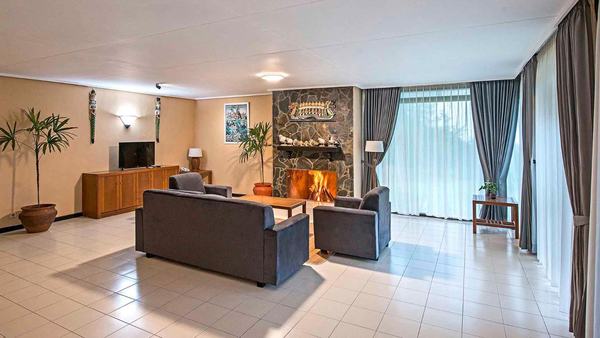 Grand Whiz Hotel Бромо Екстериор снимка