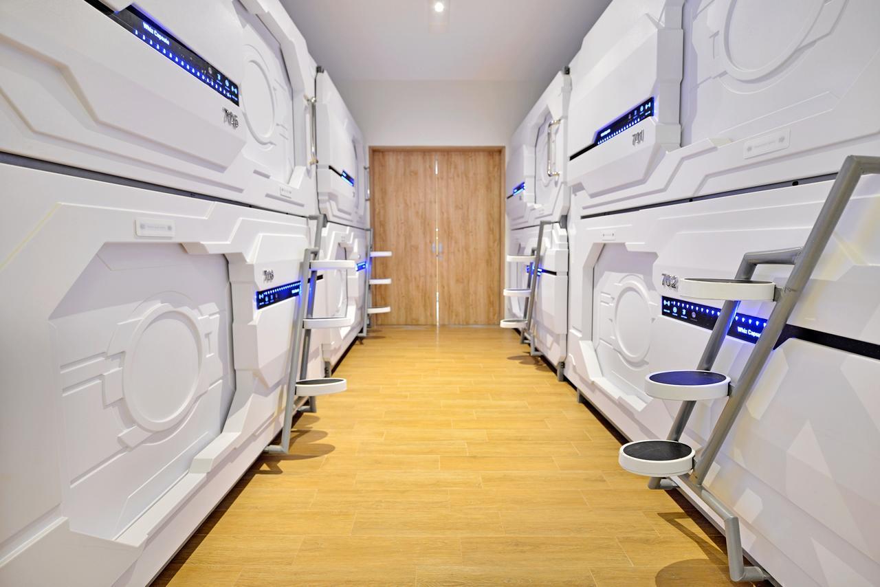 Grand Whiz Hotel Бромо Екстериор снимка